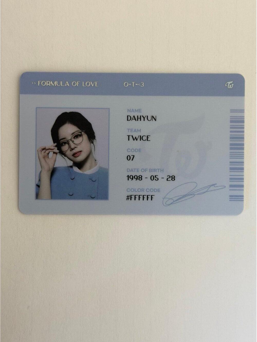 Twice Dahyun FORMULA OF LOVE Inclusion Scientist ID Photocard